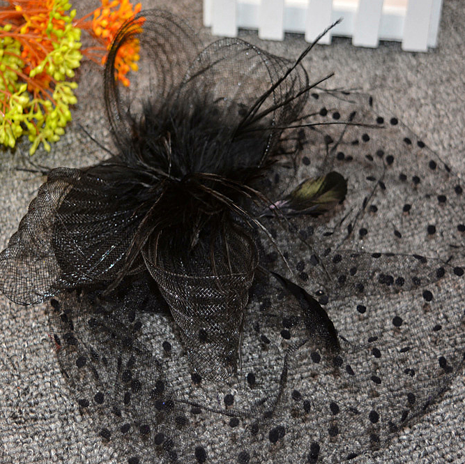 Hairpin mesh hat